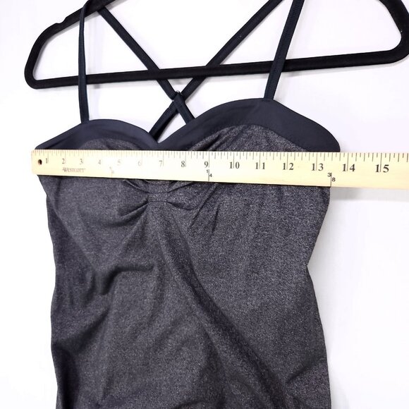 Lululemon Pure Focus Tank Womens Size 6 Removable Pads Adjustable Straps - Picture 8 of 10